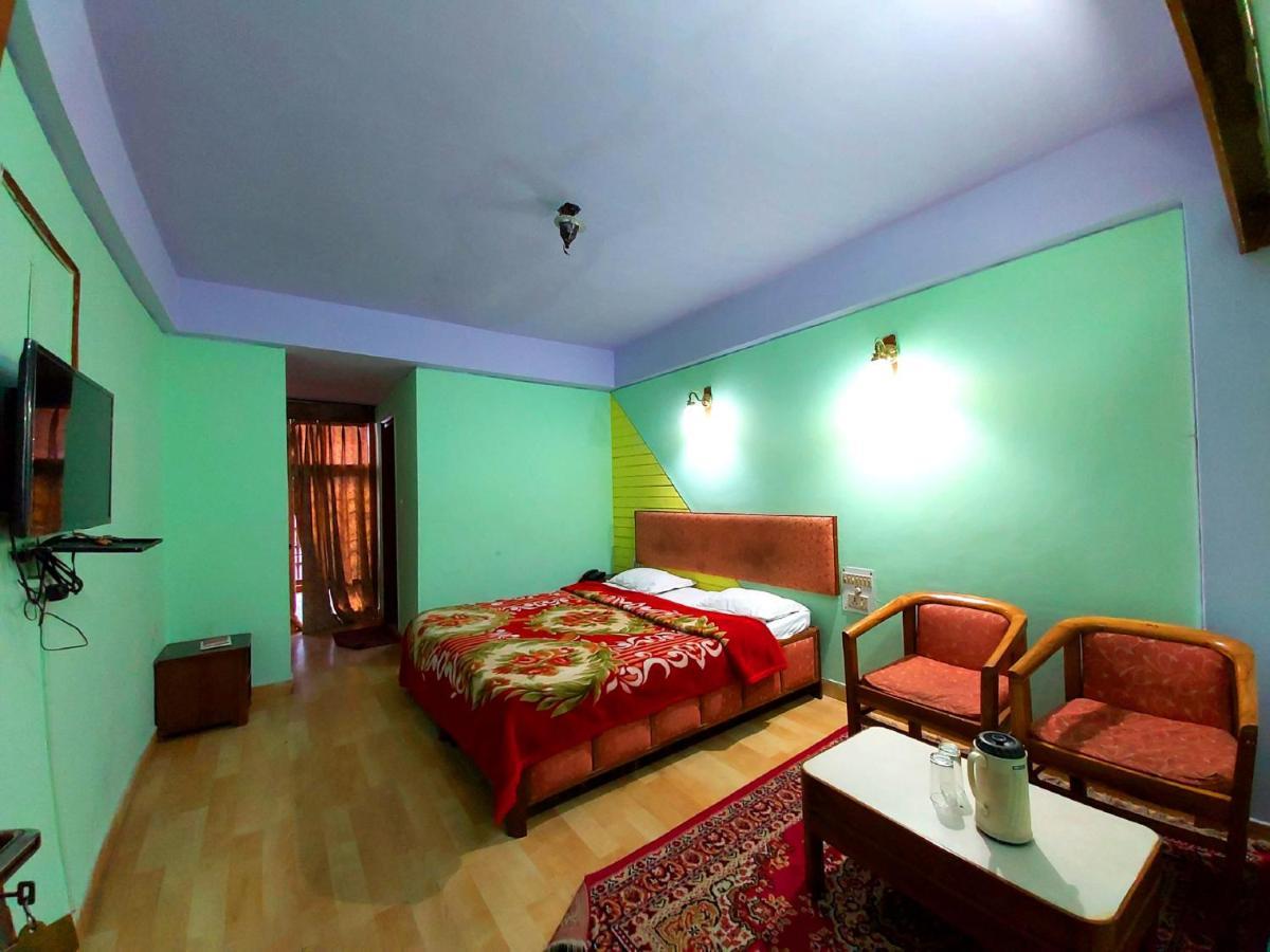 Hotel Radhe Continental Nainital Luaran gambar
