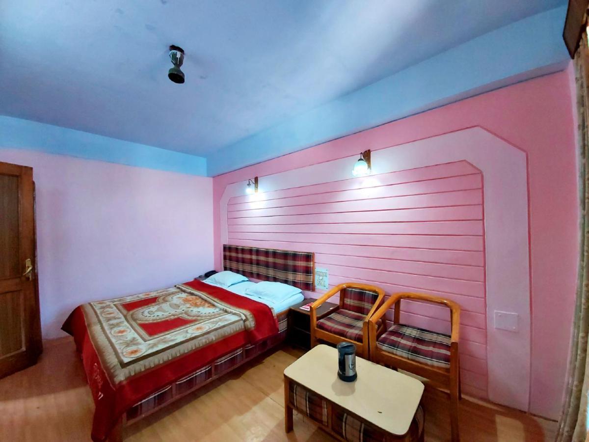 Hotel Radhe Continental Nainital Luaran gambar