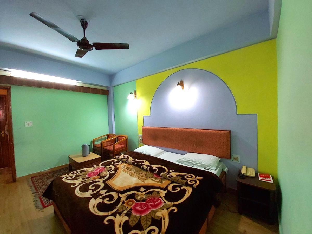Hotel Radhe Continental Nainital Luaran gambar