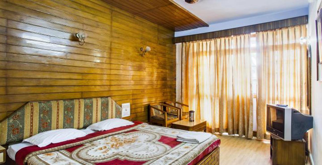 Hotel Radhe Continental Nainital Luaran gambar