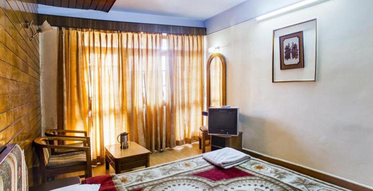 Hotel Radhe Continental Nainital Luaran gambar