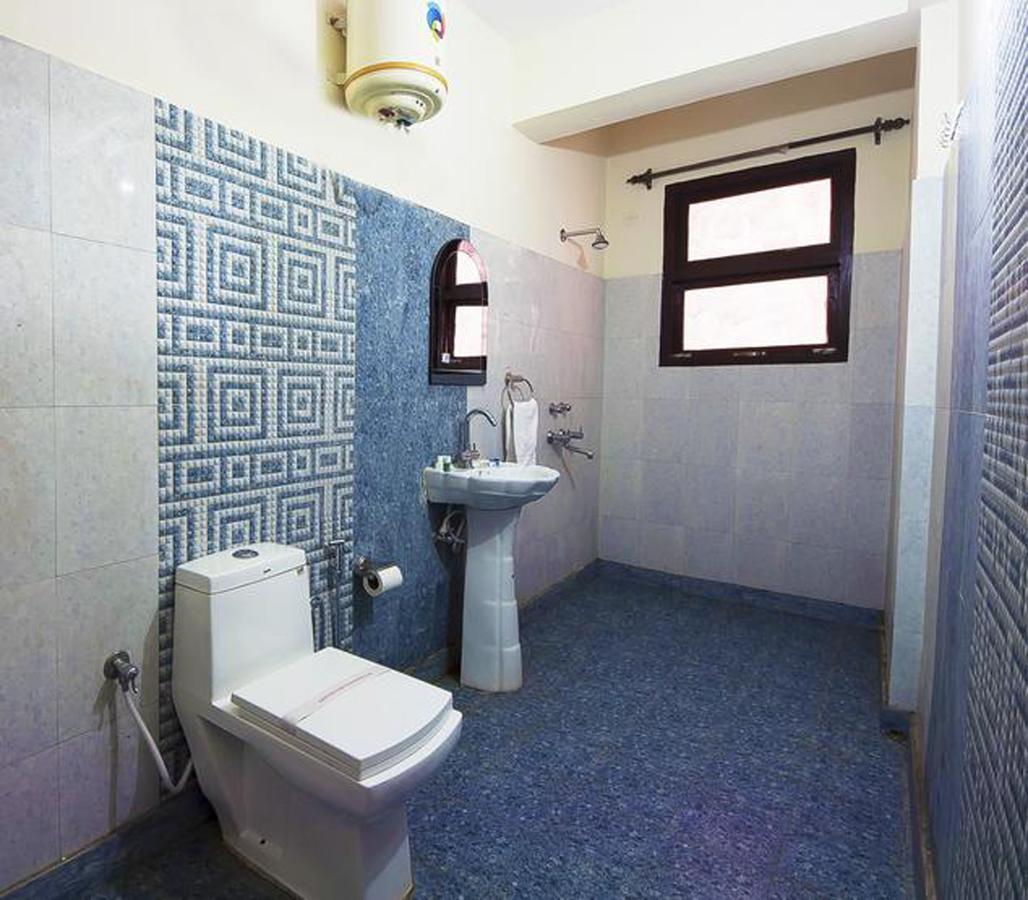 Hotel Radhe Continental Nainital Luaran gambar